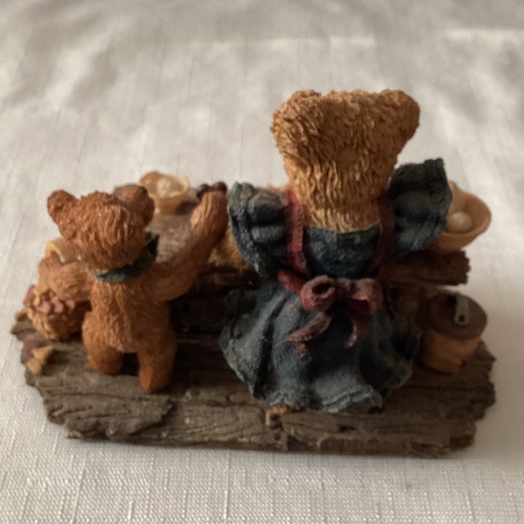 Boyd Bears Vintage Resin Figurine - Picture 3 of 5